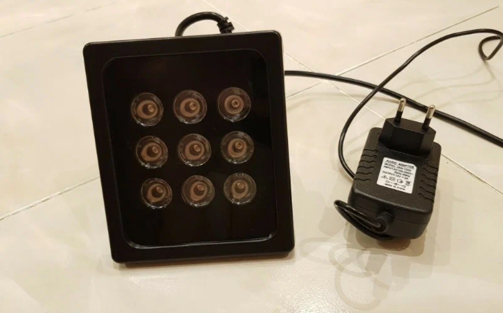 Прожектор с ИК-подсветкой KDM-6046С - отзыв